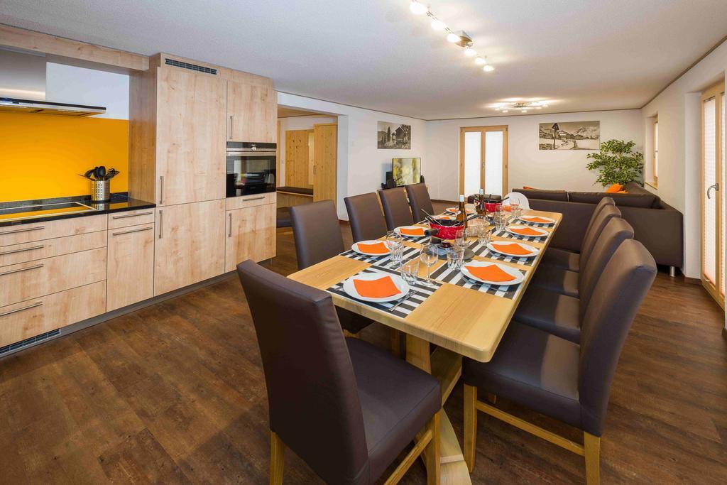 B&B Azapartments Lunic Grachen Ruang foto