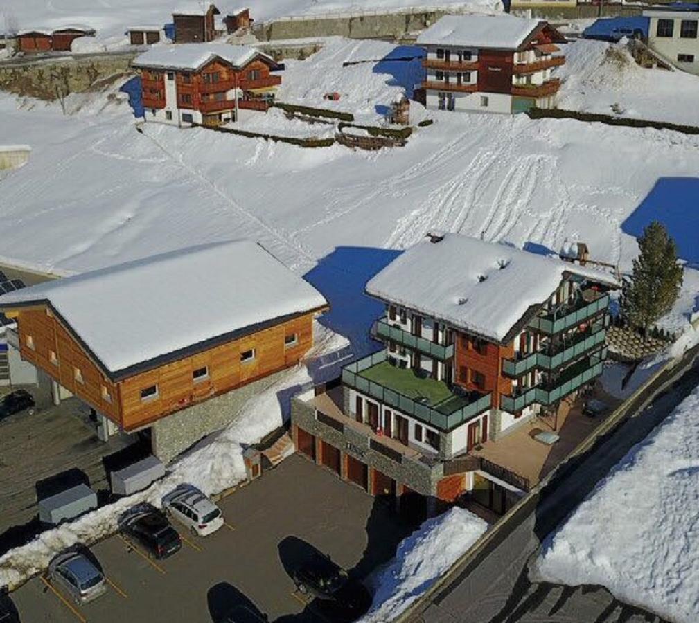 B&B Azapartments Lunic Grachen Bagian luar foto